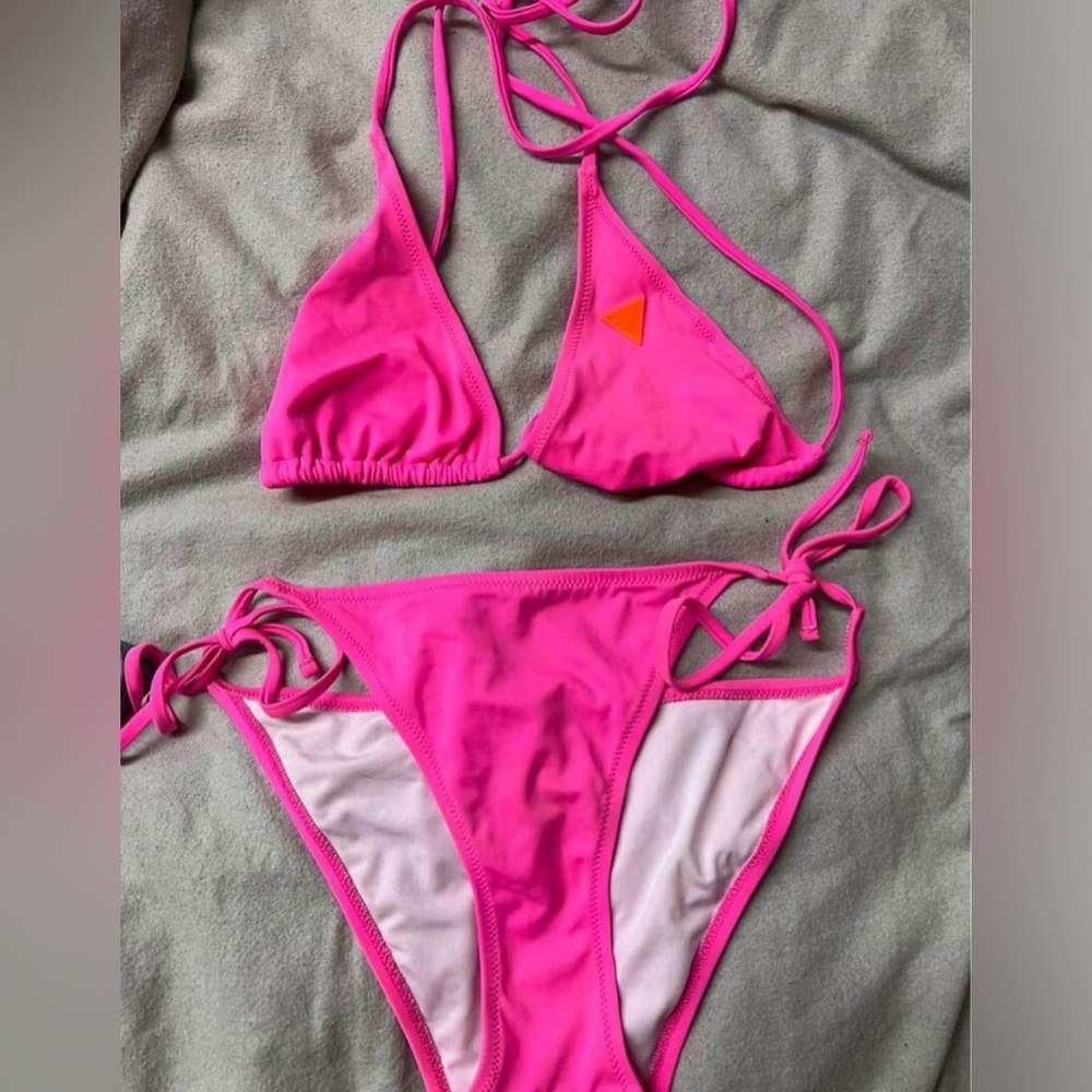 Guess bikini, L top, M bottom